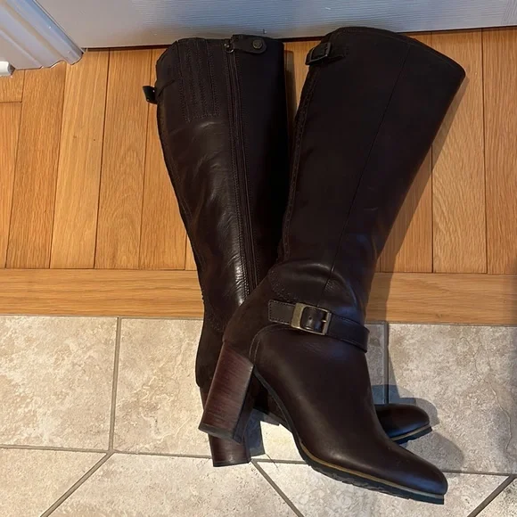 Fabianelli Italian Crafted Leather Knee High Heeled Boots Size 38 - Picture 7 of 11